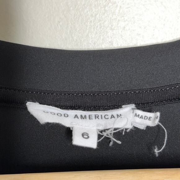GOOD AMERICAN Strong Shoulder Scuba T-Shirt Mini Dress Black {3T18} - Picture 7 of 8